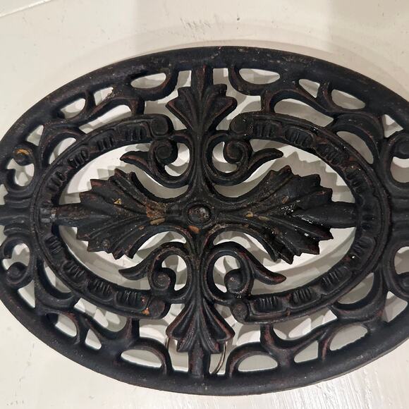 Vintage Black Cast Iron Oval Trivet with Scroll Motif - Picture 7 of 7